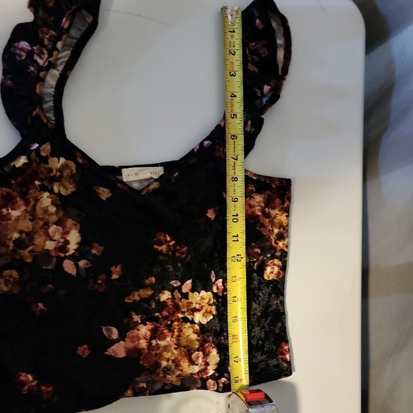 La Hearts Black and Gold Ruffled Bustier Tank - Picture 4 of 5